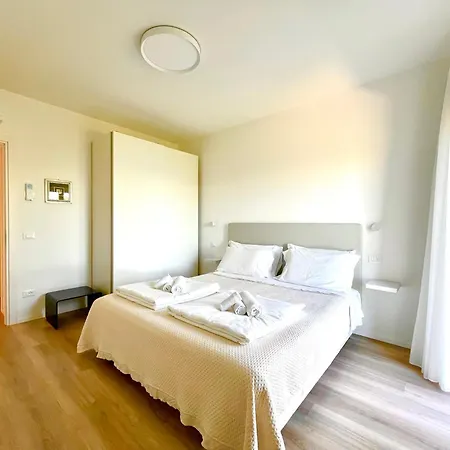 Beole Apartment *
